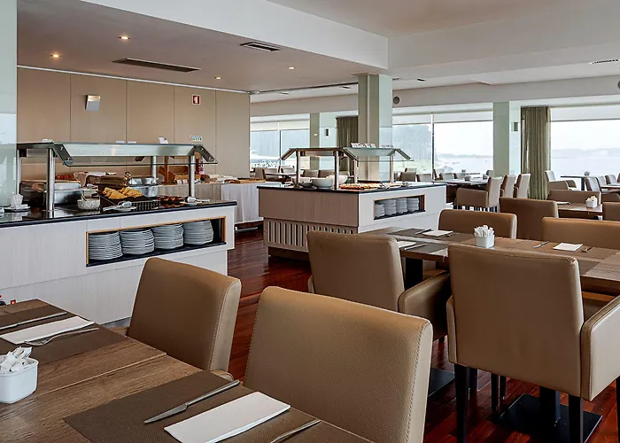 Hotel Porta Do Sol Conference & 4*