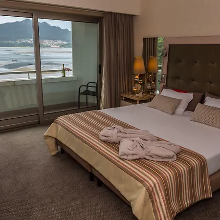 Hotel Porta Do Sol Conference & 4*