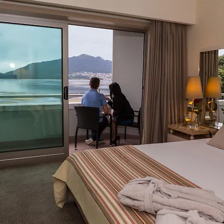 Hotel Porta Do Sol Conference & 4*