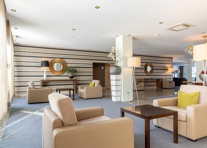 Porta Do Sol Conference & מלון 4*