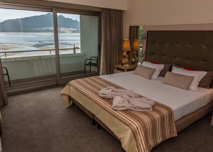 Hotel Porta Do Sol Conference & 4*