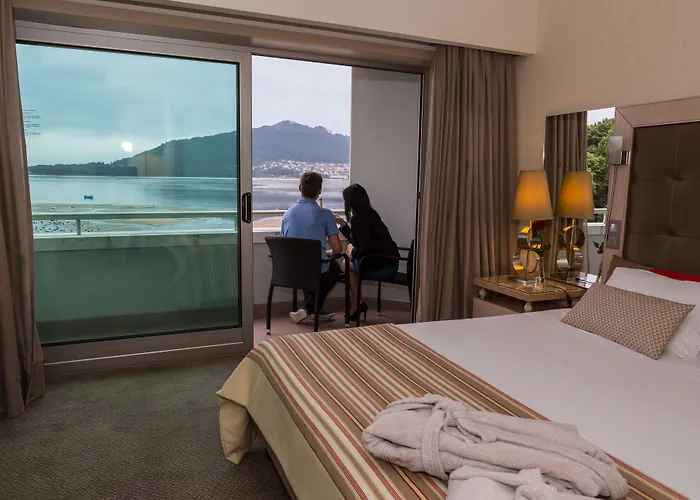 Hotel Porta Do Sol Conference & 4*